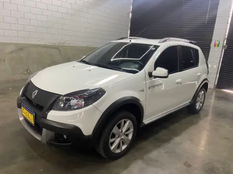 Renault Sandero 1.6 STEPWAY 16V FLEX 4P AUTOMÁTICO 4 portas