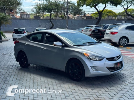 Hyundai ELANTRA 1.8 GLS 16V 4 portas