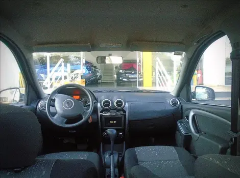 LOGAN 1.6 EXPRESSION 16V FLEX 4P AUTOMÁTICO