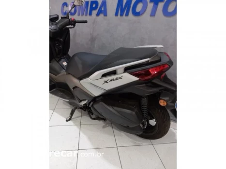 XMAX 250 CONNECTED ABS - SCOOTER