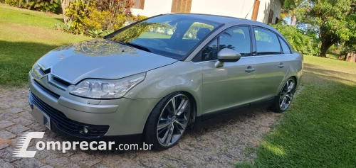 CITROEN C4 2.0 Exclusive Pallas 16V 4 portas