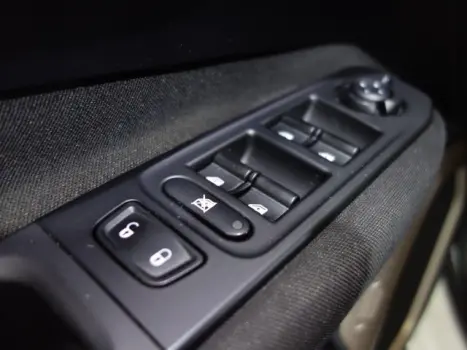 RENEGADE - 1.8 16V 4P AUTOMATICO