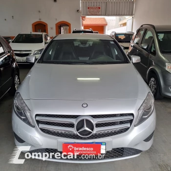 Mercedes-Benz A 200 1.3 CGI 7g-dct 4 portas