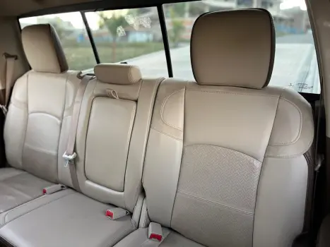 3500 6.7 I6 TURBO DIESEL LARAMIE CD 4X4 AUTOMÁTICO