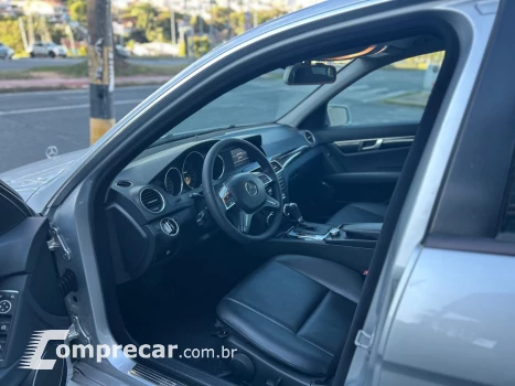 C 180 1.8 Cgi Classic 16V Turbo Gasolina 4P Automático
