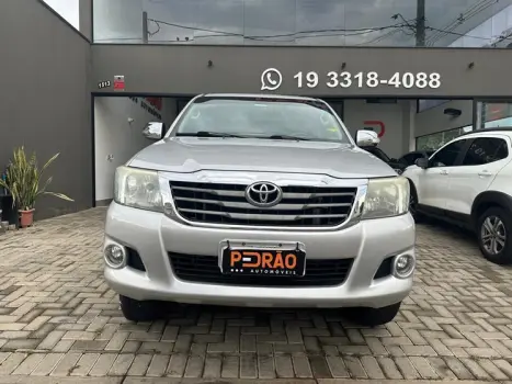 Toyota HILUX 4 portas