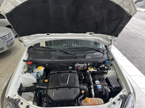 PALIO 1.8 MPI Adventure Locker Weekend 8V