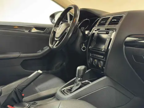 JETTA 2.0 TSI HIGHLINE 211CV GASOLINA 4P TIPTRONIC