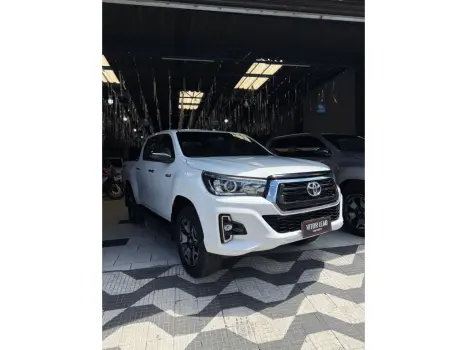 Toyota HILUX 2.8 SRX 4X4 CD 16V DIESEL 4P AUTOMÁTICO 4 portas
