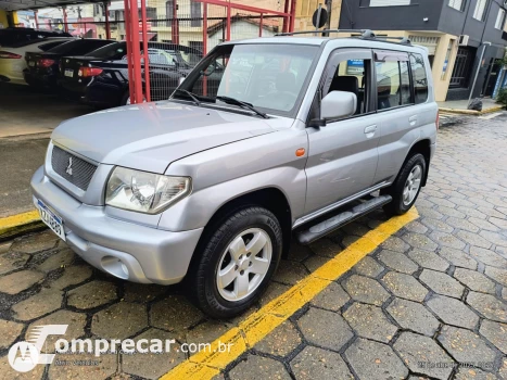 Mitsubishi PAJERO 2.0 TR4 4X4 16V 131 CV 4 portas