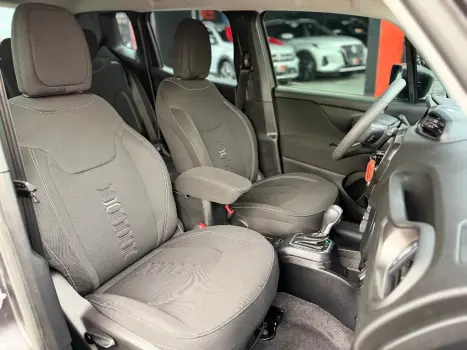 Renegade Sport T270 1.3 TB 4x2 Flex Aut.