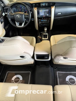 HILUX SW4 2.8 D-4d Turbo Diamond 7L 4X4