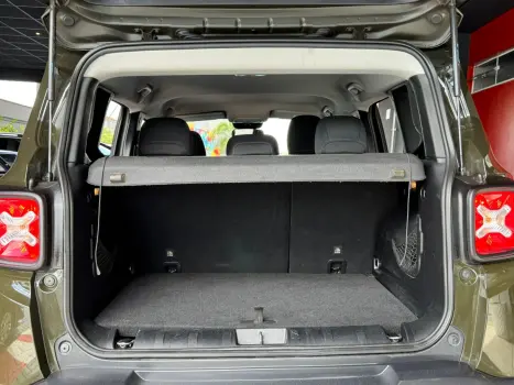 RENEGADE 1.8 16V Sport