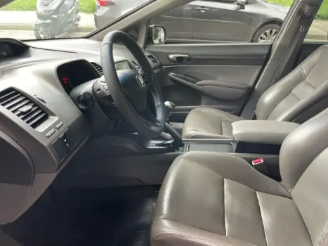 CIVIC - 1.8 LXS 16V 4P MANUAL