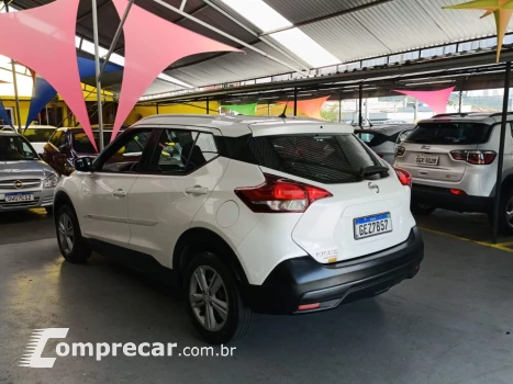 Kicks 1.6 16V Flexstart S Direct 4P Xtronic