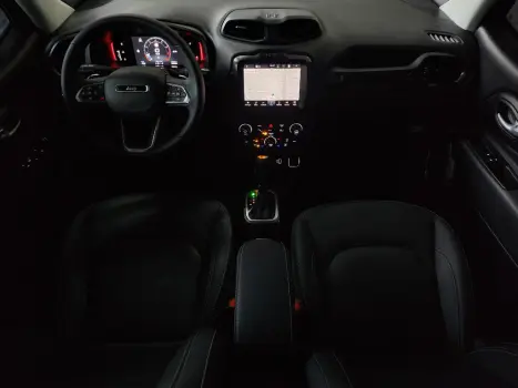 RENEGADE 1.3  T270 TURBO FLEX LONGITUDE AT6