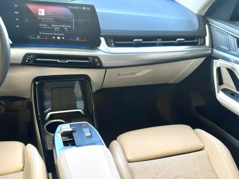 iX1 ELÉTRICO eDRIVE20 X LINE