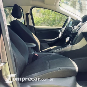 FOCUS 2.0 SE Fastback 16V