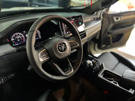 RAMPAGE 2.0 HURRICANE 4 TURBO GASOLINA LARAMIE 4X4 AUTOMÁTIC