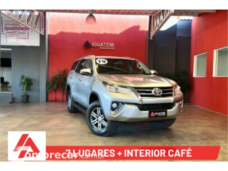 HILUX SW4 2.7 SRV 7 LUGARES 4X2 16V FLEX 4P AUTOMÁTICO