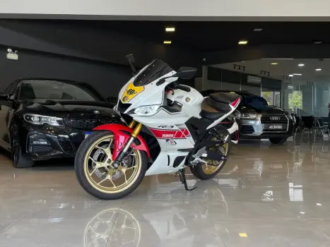 Yamaha YZF R-3 WORLD GP 60TH ANINIVERSARY ED.