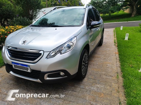 PEUGEOT 2008 Allure 4 portas