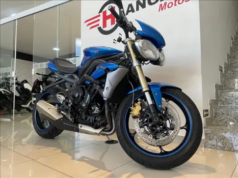 STREET TRIPLE 675