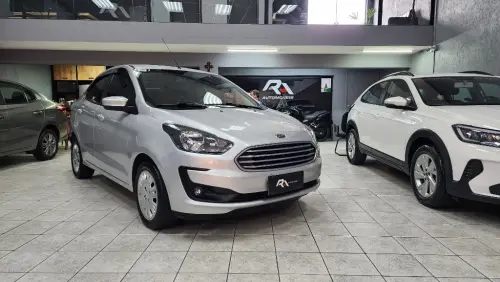 FORD Ka+ Sedan 1.0 SE/SE PLUS TiVCT Flex 4p 4 portas