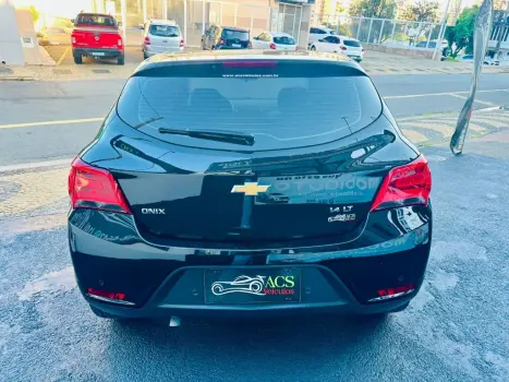 ONIX HATCH LT 1.4 8V FlexPower 5p Mec.