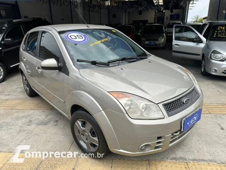 FIESTA 1.6 MPI Class Hatch 8V