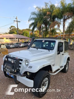 Troller T4 TDI 3.0 4 portas