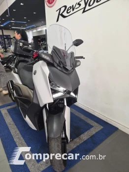 XMAX 250 CONNECTED