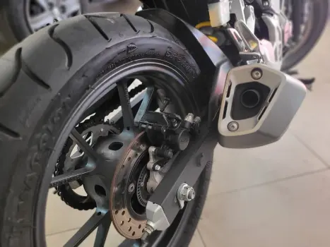 CB 300F Twister Flex