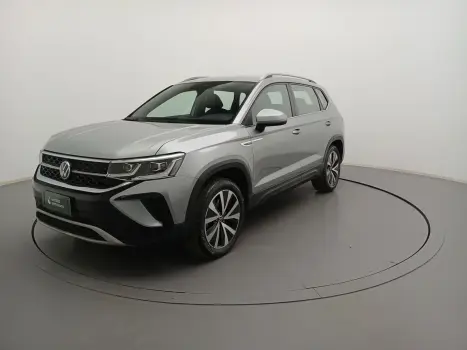 Volkswagen TAOS 1.4 250 TSI TOTAL FLEX HIGHLINE AUTOMÁTICO 4 portas
