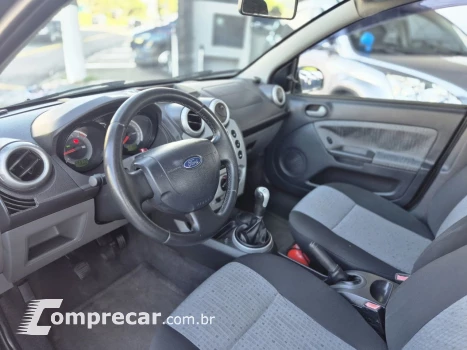 Fiesta Sedan SE 1.6 8V Flex 4p