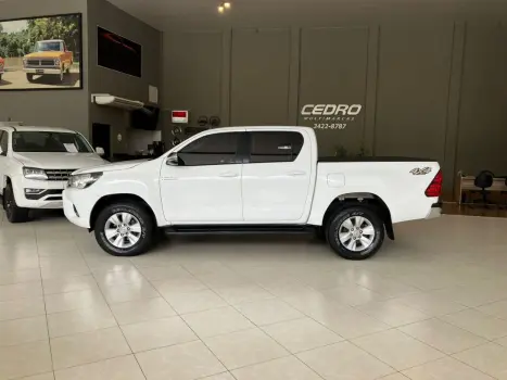 Hilux Caminhonete 2.8 16V SRV 4X4 DIESEL CABINE DUPLA AUTOMÁ