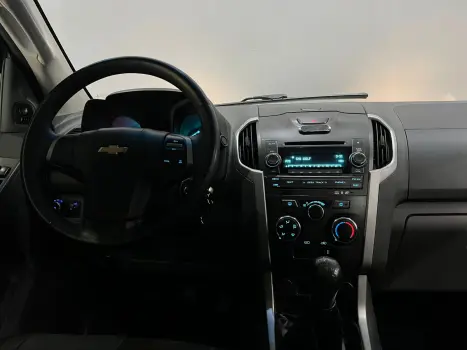 S10 Cabine Dupla S10 LT 2.4 4x2 (Cab Dupla) (Flex)