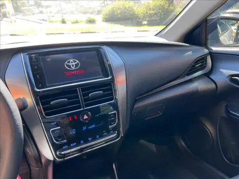 YARIS 1.5 16V Sedan XL