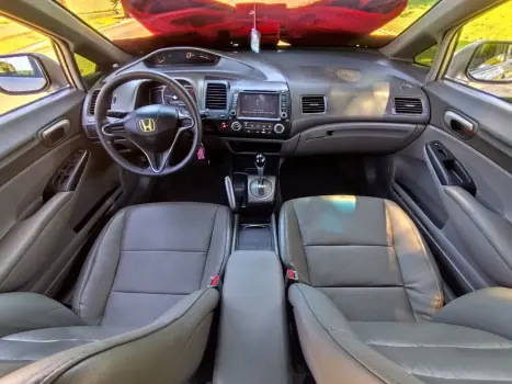 CIVIC 1.8 LXS 16V GASOLINA 4P AUTOMÁTICO