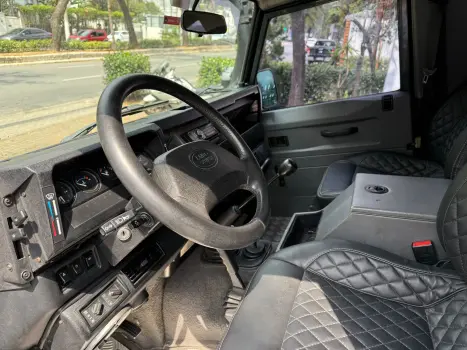 DEFENDER 2.5 90 CSW 4X4 Turbo Intercooler