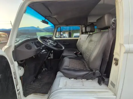 Kombi 1.4 FLEX STD LOTAÇÃO 12 LUGARES