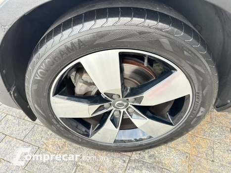 XC40 1.5 T5 Hybrid Momentum Geartronic