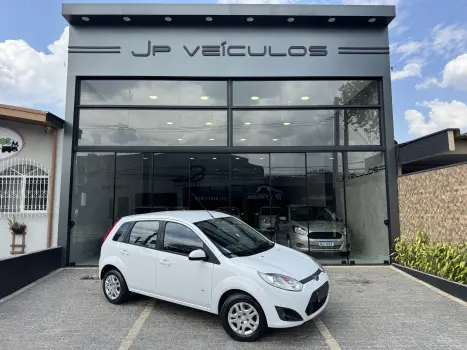 FORD FIESTA 1.6 Rocam SE 8V 4 portas