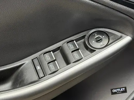 FOCUS 2.0 TITANIUM SEDAN 16V FLEX 4P POWERSHIFT