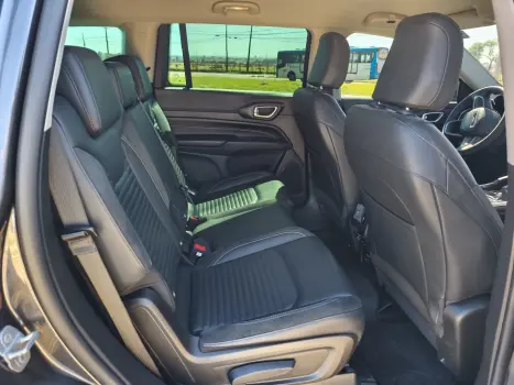 COMMANDER 1.3 T270 TURBO FLEX LONGITUDE AT6