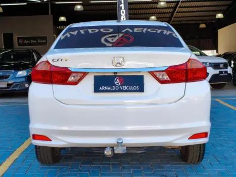 CITY Sedan EX 1.5 Flex 16V 4p Aut.