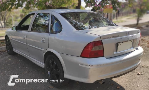 VECTRA 2.2 MPFI GL Milenium 8V