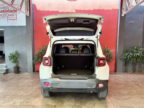 RENEGADE 1.8 16V FLEX LONGITUDE 4P AUTOMÁTICO