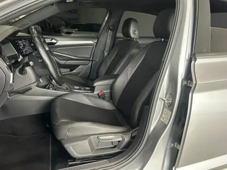 JETTA R-LINE 250 TSI 1.4 FLEX 16V AUT.