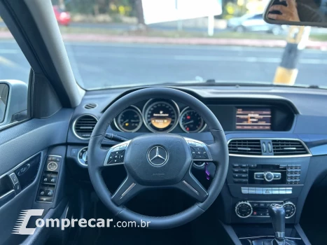 C 180 1.8 Cgi Classic 16V Turbo Gasolina 4P Automático
